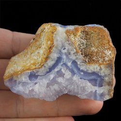CHALCEDON BŁĘKITNY (AGAT NIEBIESKI), KRYSZTAŁ GÓRSKI - 77 mm - MALAWI