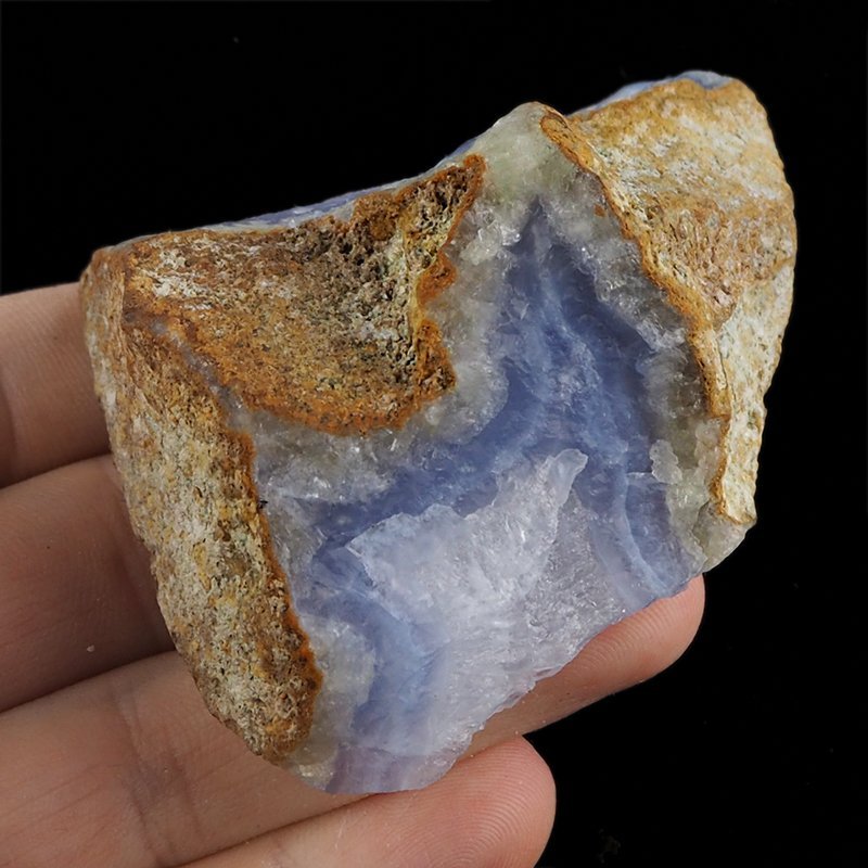 CHALCEDON BŁĘKITNY (AGAT NIEBIESKI), KRYSZTAŁ GÓRSKI - 77 mm - MALAWI